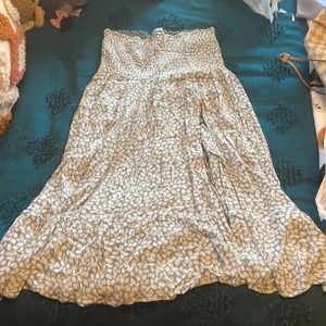 Abercombie and fitch midi skirt with a slit